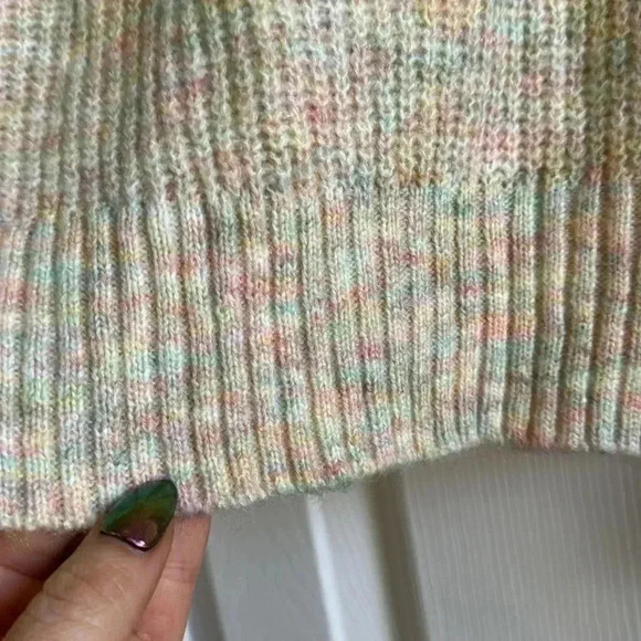 H&M Divided | Multi-colored Cream Sweater | size XS - Picture 2 of 6